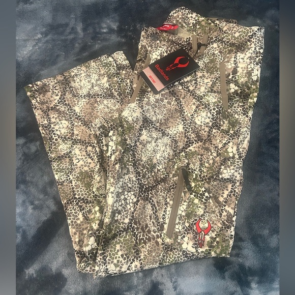 XL Badlands Camo Men's Pants New w/tags